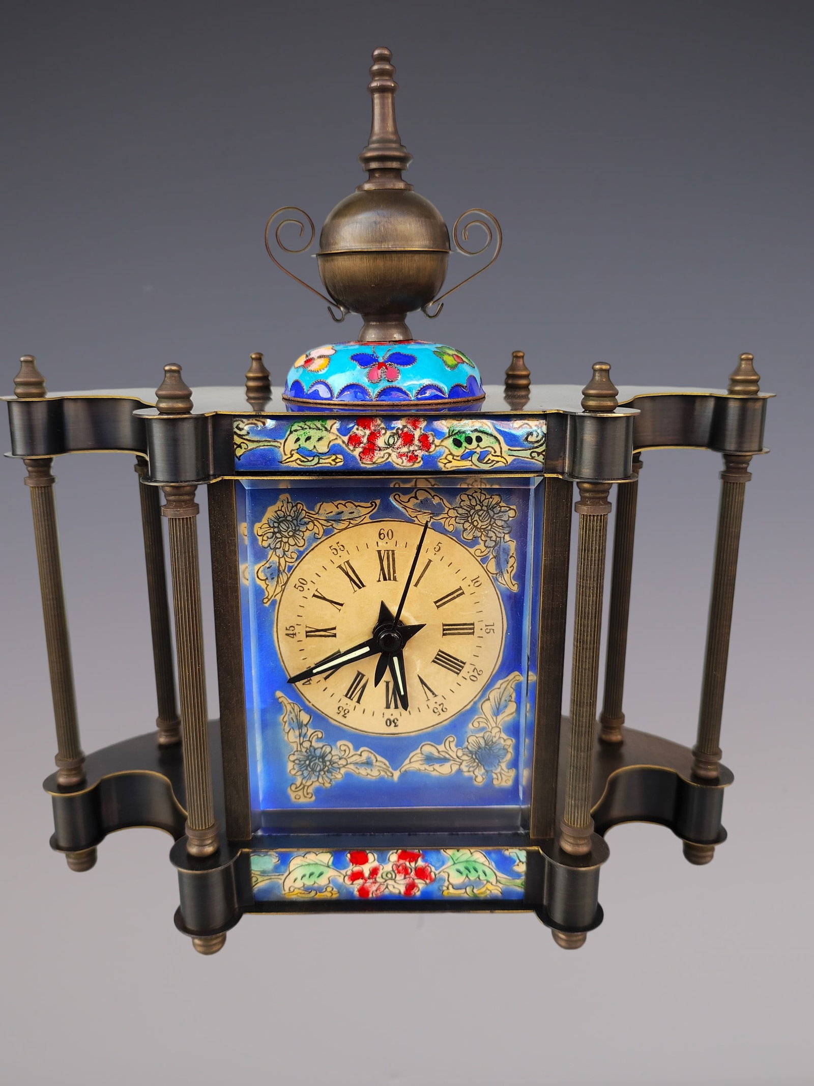 An Exquisite Bronze Lotus Pattern Clock - 8