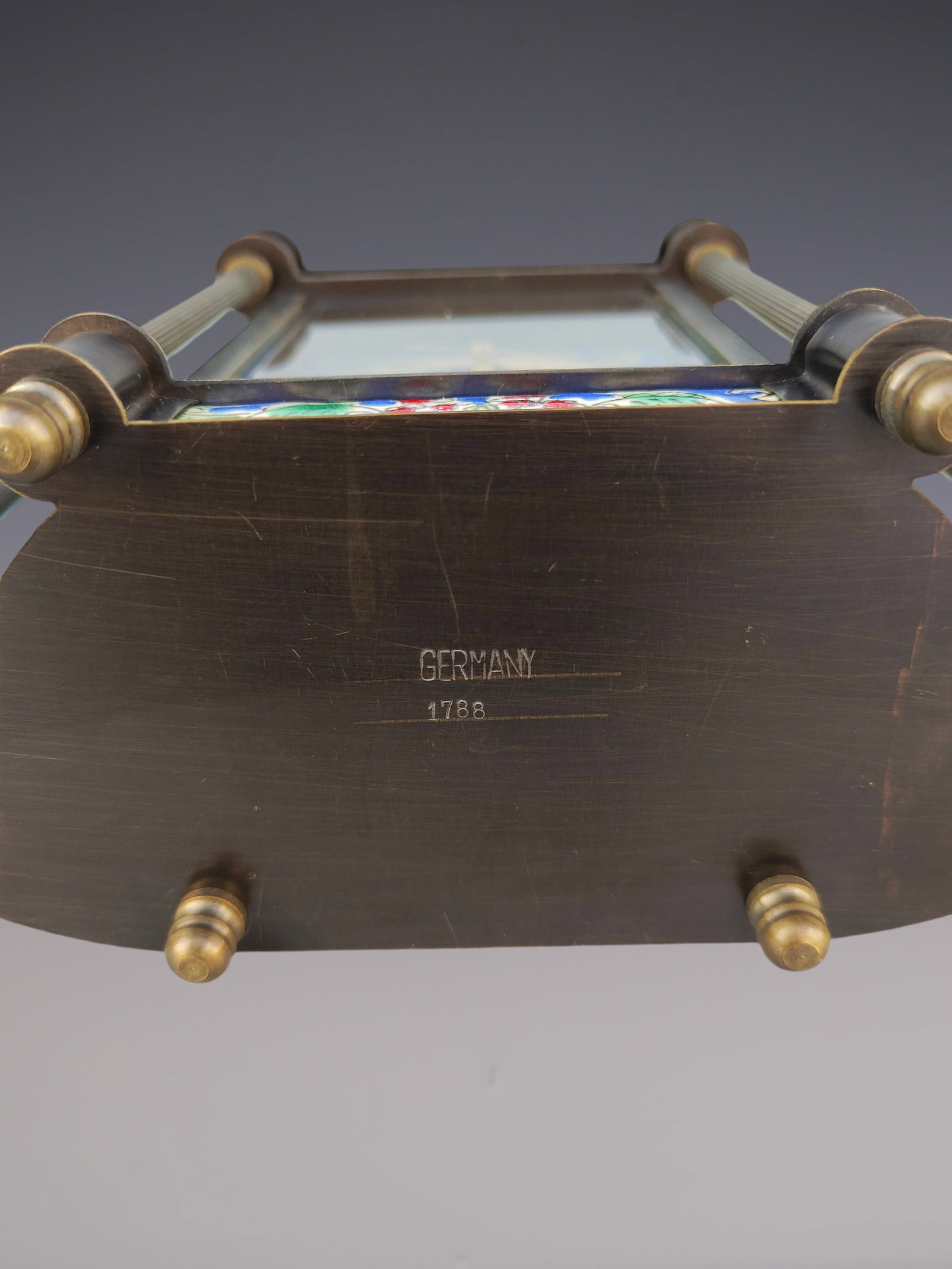 An Exquisite Bronze Lotus Pattern Clock - 9