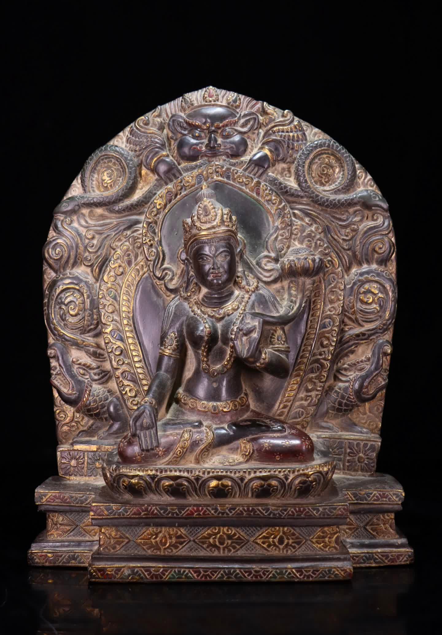 A Qing Dynasty black stone engraved gilt painted tara: Qing Dynasty black stone carved gilt painted Tara SIZE: 31x24cm (The Dimensions Of All Batches Are Manually Measured.If You Need More Detailed Information, Please Contact Our Customer Service Before