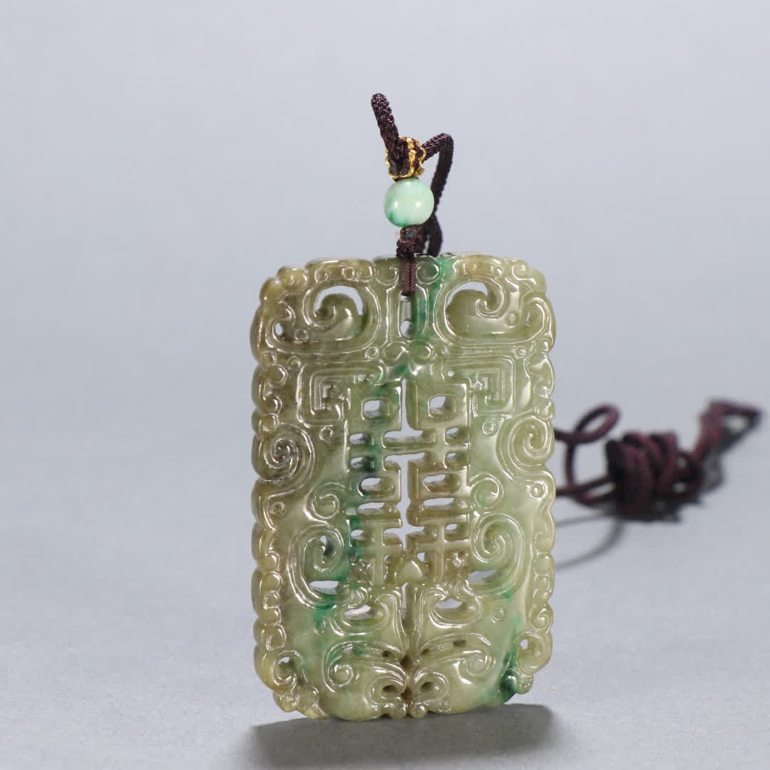 A Qing Dynasty jade double happiness pattern is listed: Qing Dynasty jade double happiness pattern listing SIZE: H:5.9cm W:3.9cm W:30g (The Dimensions Of All Batches Are Manually Measured.If You Need More Detailed Information, Please Contact Our Customer S