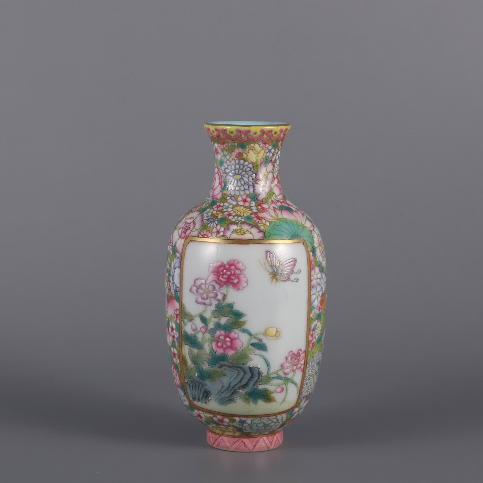 A Qing Dynasty Qianlong year gold background pastel kaleidoscope window opening window butterfly (1 of 8)