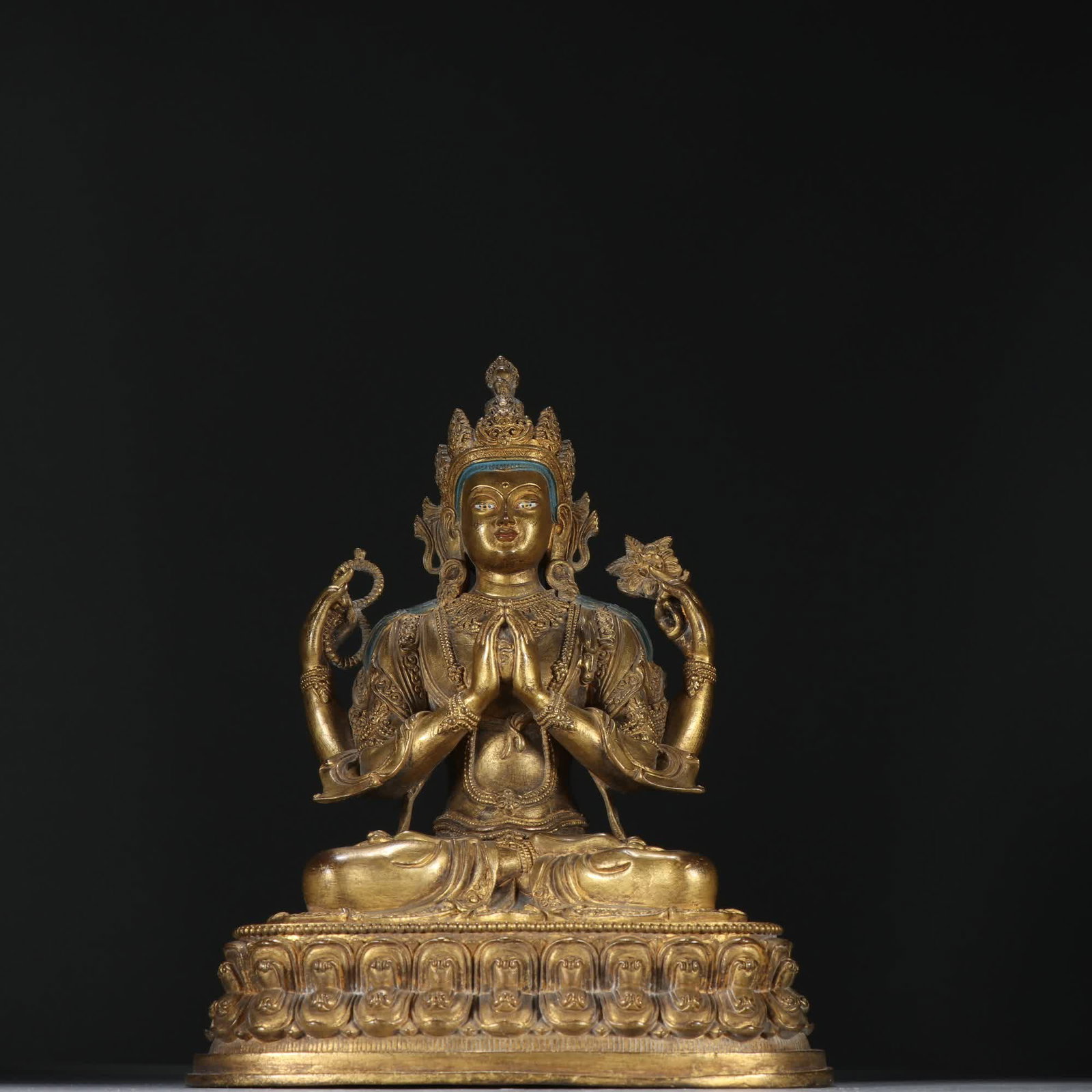 A Qing Dynasty copper-gilt four-armed Guanyin: Qing Dynasty copper gilt four-armed Guanyin SIZE: H:22.5cm W:17.5cm W:2638g (The Dimensions Of All Batches Are Manually Measured.If You Need More Detailed Information, Please Contact Our Customer Serv
