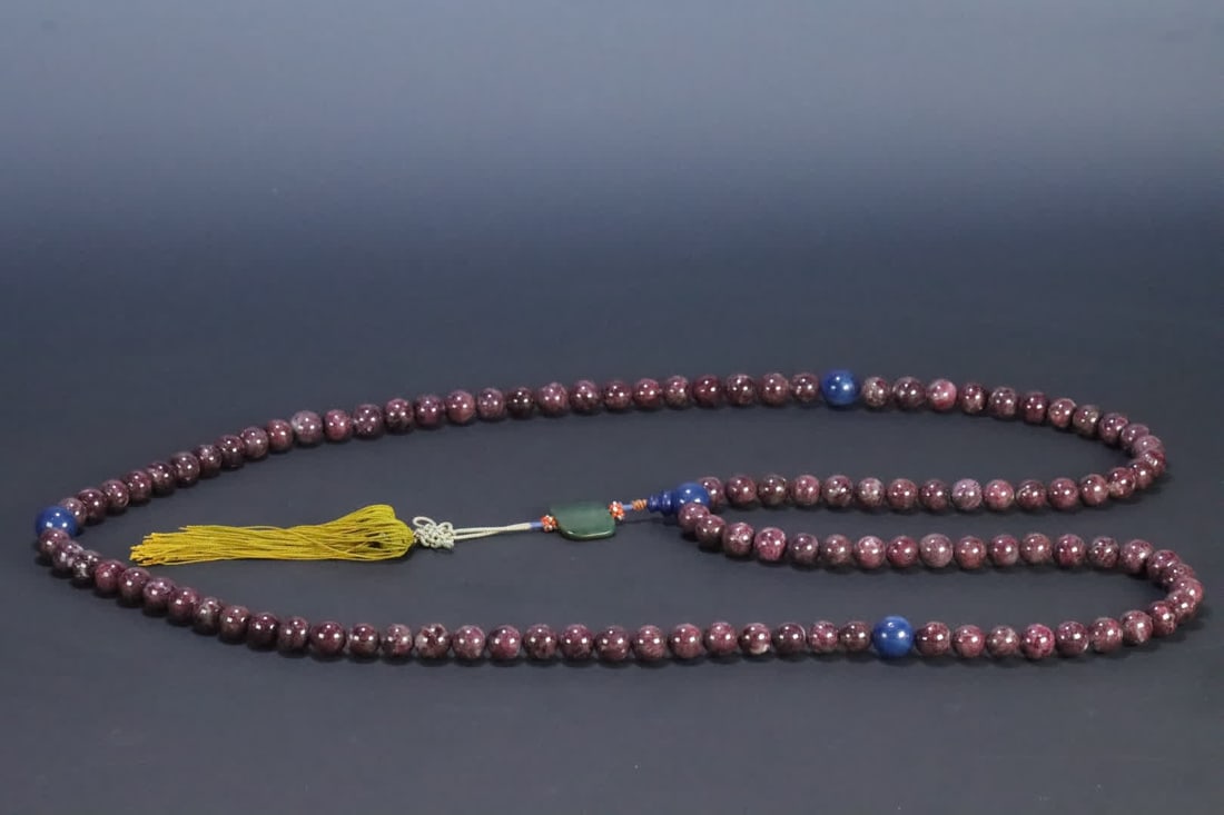 A piece of Qing Dynasty sapphire bead red liver stone 108 Buddha beads (1 of 10)