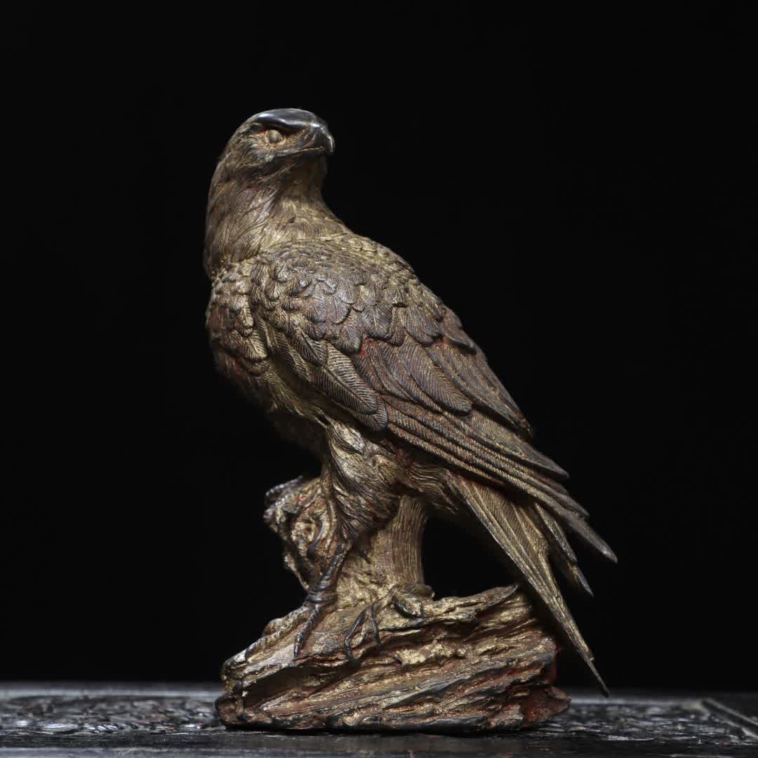 A Qing Dynasty copper gold eagle ornament (1 of 9)