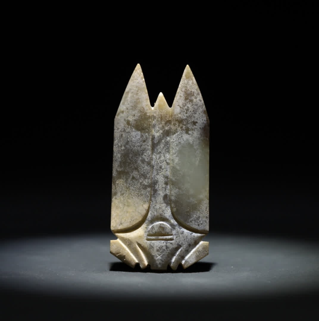 A Han Dynasty jade cicada was a blockbuster (1 of 9)