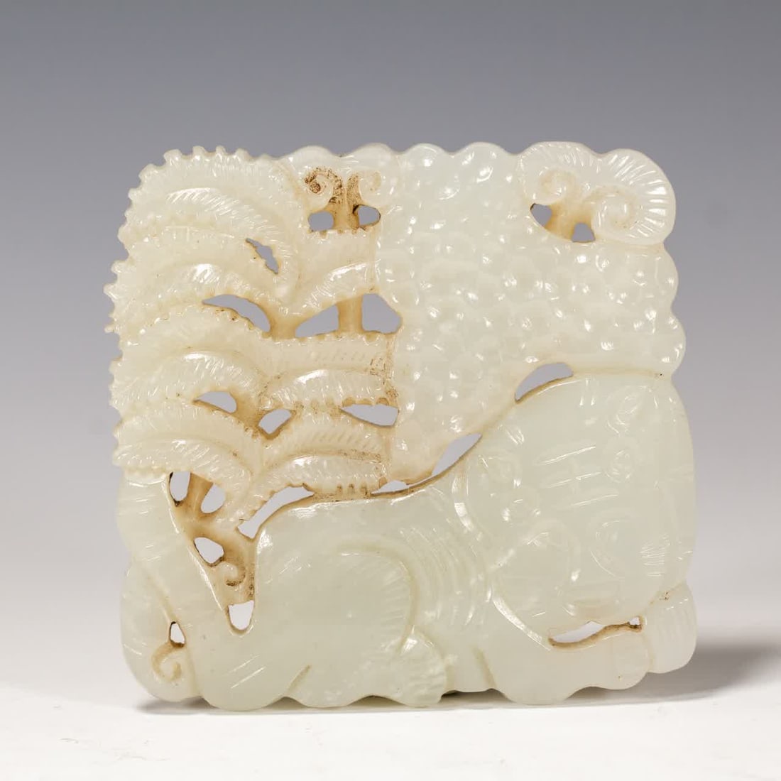 A piece of Hetian jade wall in the Qing Dynasty (1 of 9)