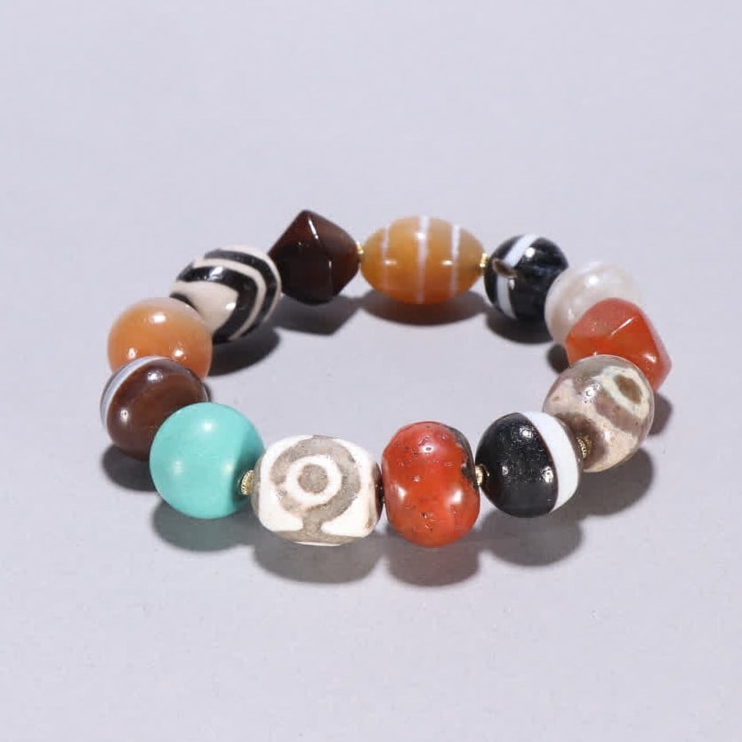 A Qing Dynasty multi-treasure bracelet: Qing Dynasty Duobao bracelet SIZE: Bead diameter 1.7cm W: 98.6g (The Dimensions Of All Batches Are Manually Measured.If You Need More Detailed Information, Please Contact Our Customer Service Before B