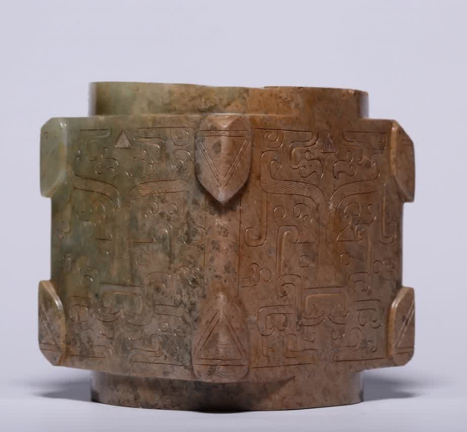 A piece of Shang Zhou Hetian jade beast face pattern with Qin jade cong (1 of 9)