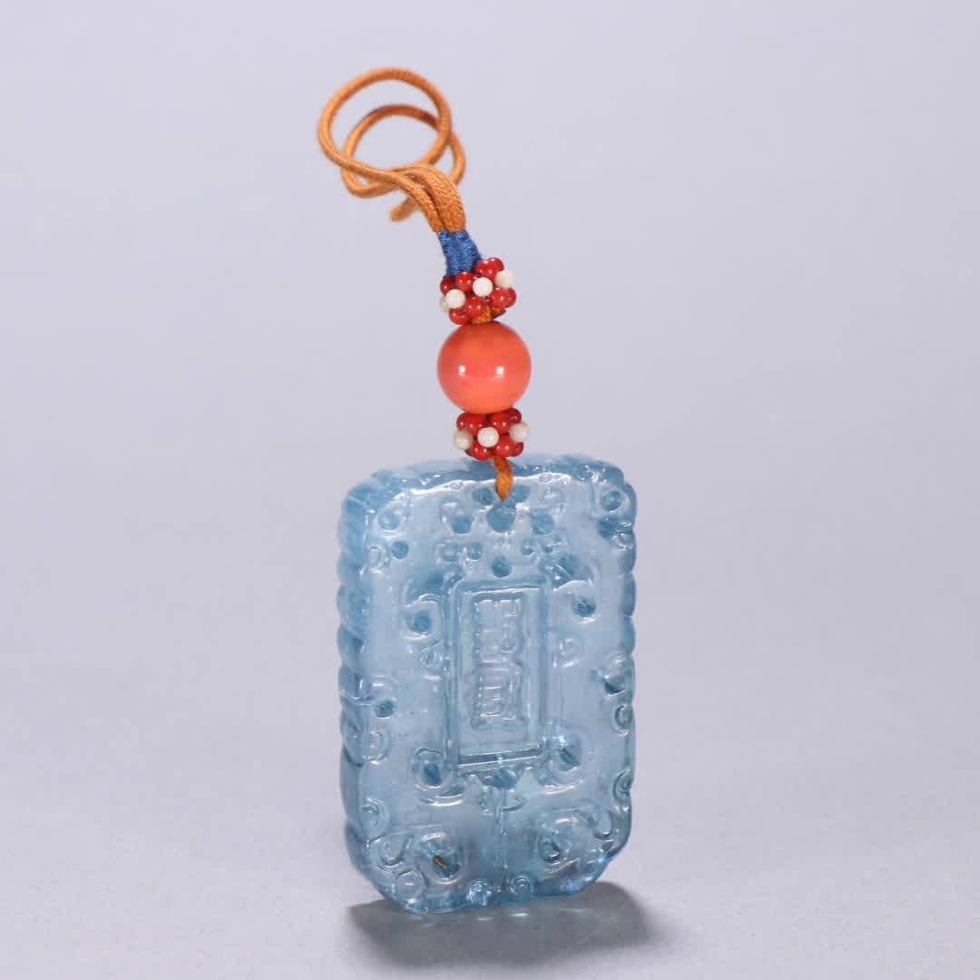 A Qing Dynasty aquamarine fasting plaque: Qing Dynasty aquamarine fasting listing SIZE: H:4.9cm W:3.1cm W:35.2g (The Dimensions Of All Batches Are Manually Measured.If You Need More Detailed Information, Please Contact Our Customer Service Be