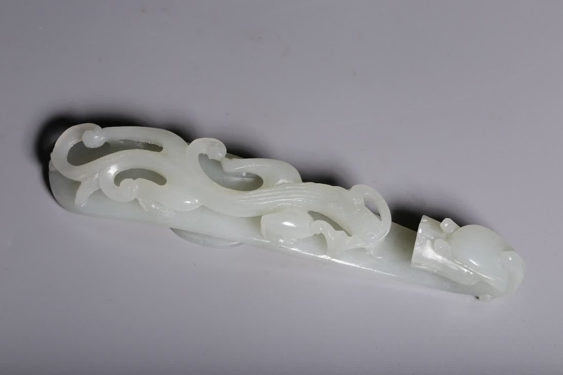 A piece of Qing Dynasty Hetian white jade Canglong godson with hook (1 of 9)