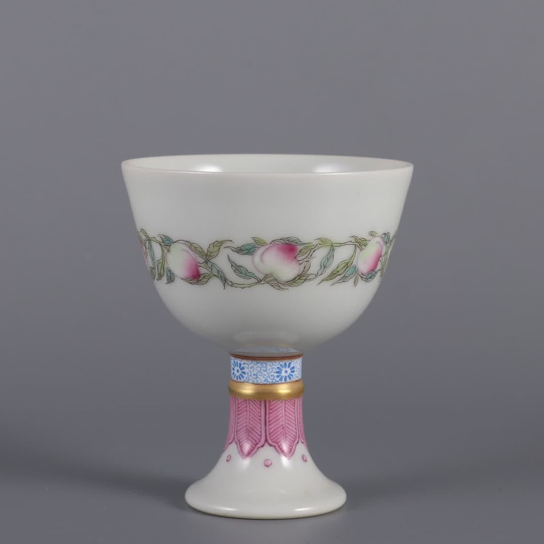 A Qing Dynasty Yongzheng year pastel Fushou double full goblet (1 of 8)
