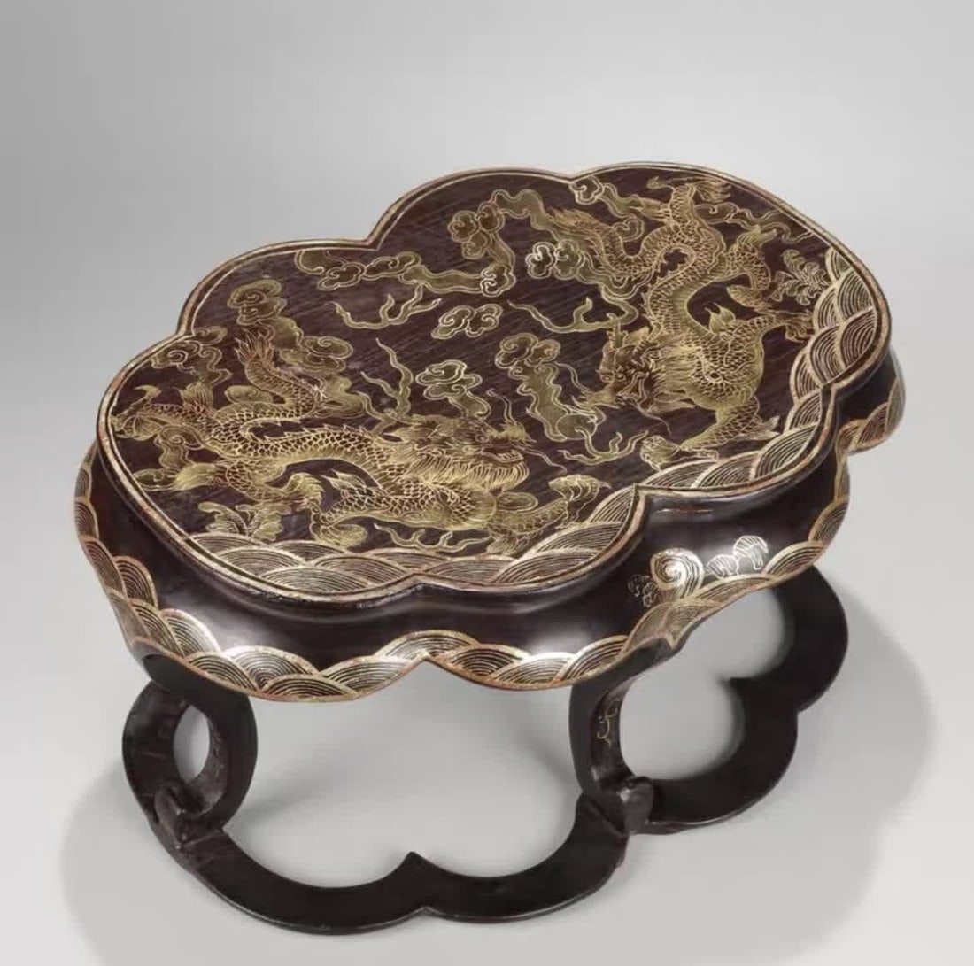 A Qing Dynasty Qianlong year lacquered gold dragon pattern incense table: Qing Dynasty Qianlong year lacquered gold dragon pattern incense table SIZE: H:14cm L:25.5cm W:403g (The Dimensions Of All Batches Are Manually Measured.If You Need More Detailed Information, Please