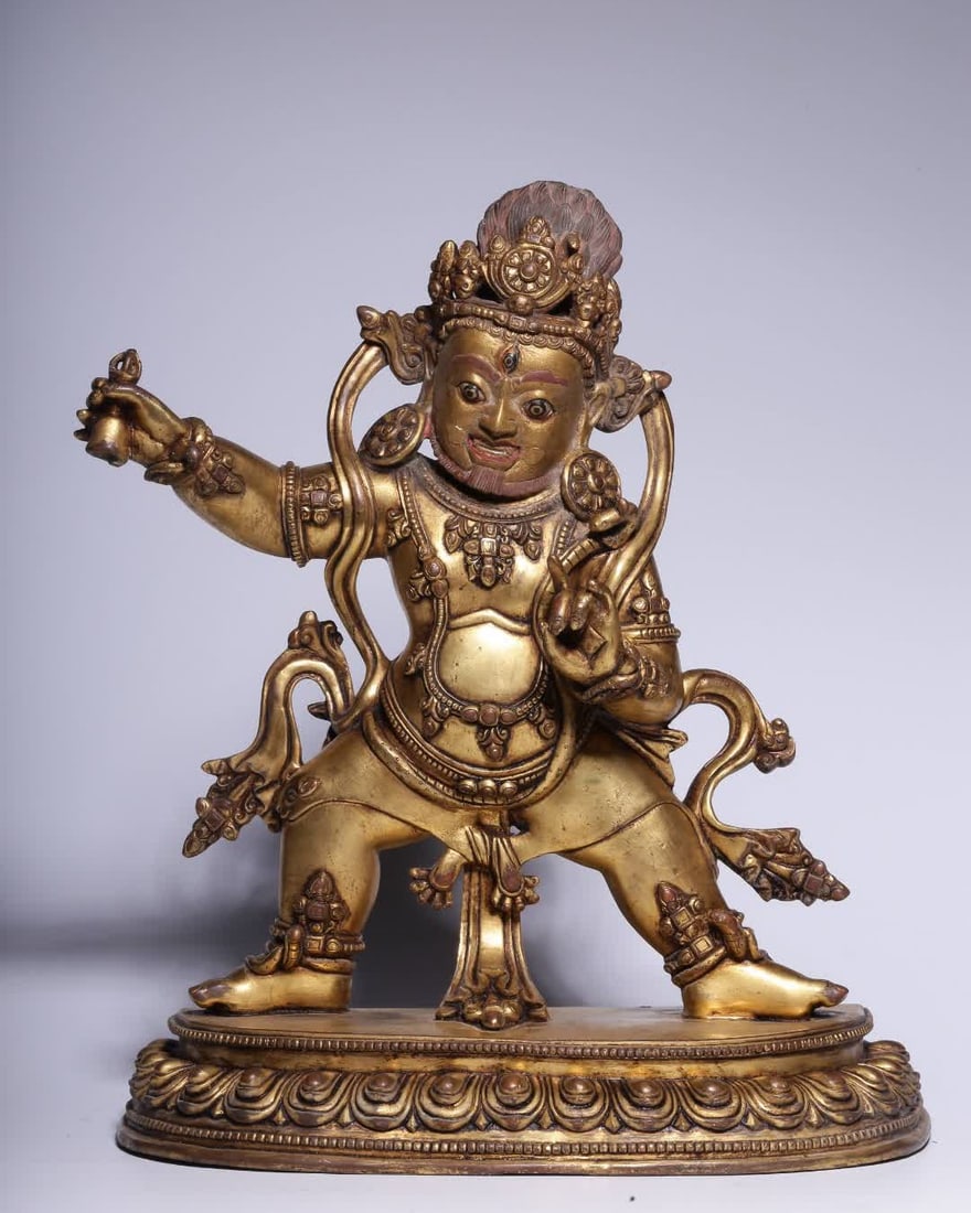 A statue of a copper-gilt Vajra hand Bodhisattva in the Qing Dynasty (1 of 9)