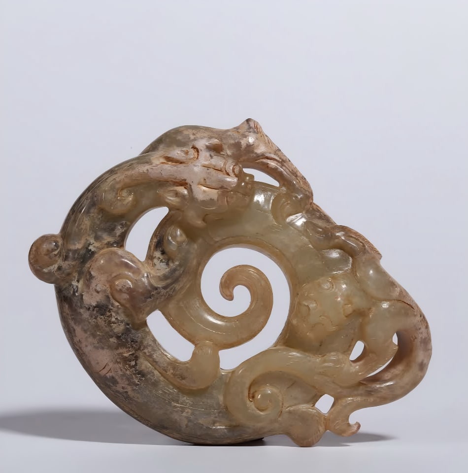 A piece of Warring Han Dynasty Hetian jade dragon pattern jade wall (1 of 9)