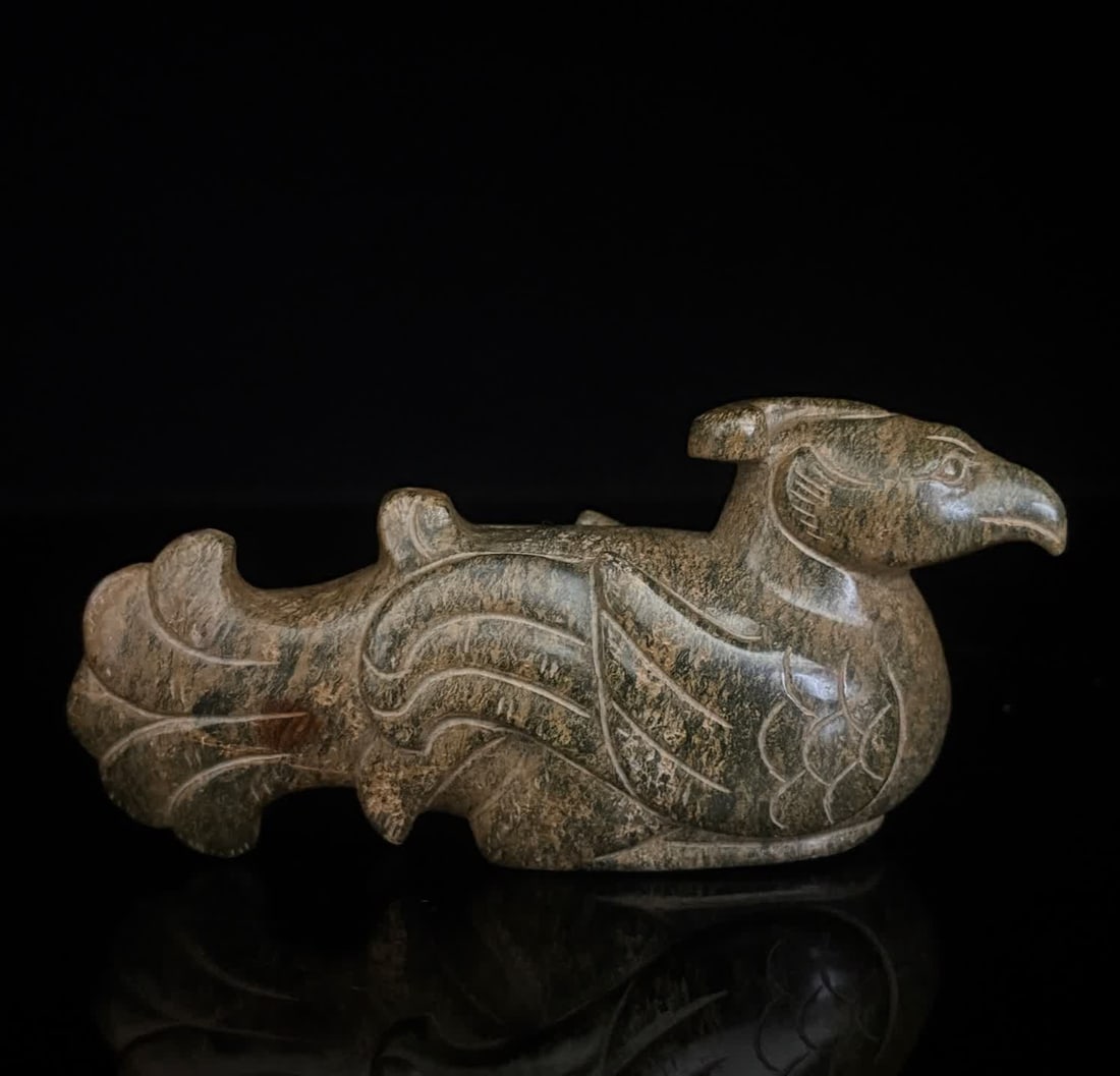 A Han Dynasty jade bird (1 of 8)