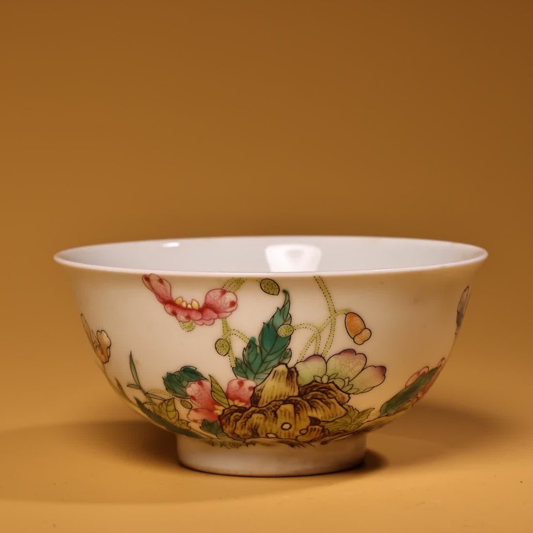 A small pastel bowl used by the Qing Dynasty court: Qing Dynasty court royal pastel small bowl SIZE: W:140g H:7cm D:12cm (The Dimensions Of All Batches Are Manually Measured.If You Need More Detailed Information, Please Contact Our Customer Service Bef