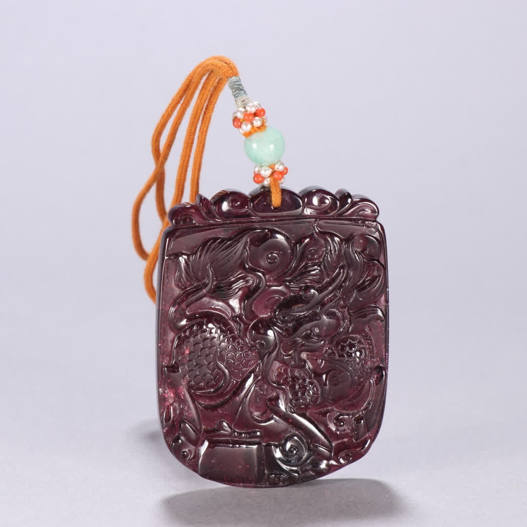 A Qing Dynasty tourmaline unicorn pattern listing: Qing Dynasty tourmaline unicorn pattern listing SIZE: H:6.3cm W:4.7cm W:50.9g (The Dimensions Of All Batches Are Manually Measured.If You Need More Detailed Information, Please Contact Our Customer Se