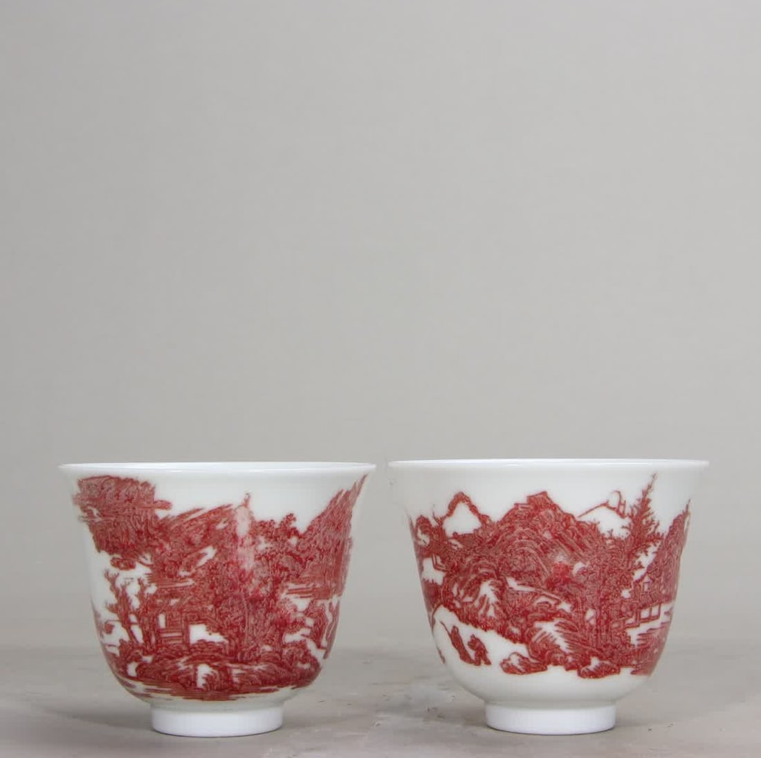 A pair of bell cups in the Qing Dynasty Yongzheng glaze red landscape figures: Qing Dynasty Yongzheng glaze red landscape figure bell cup SIZE: H:5.5cm MouthD:6.7cm (The Dimensions Of All Batches Are Manually Measured.If You Need More Detailed Information, Please Contact Our Cus
