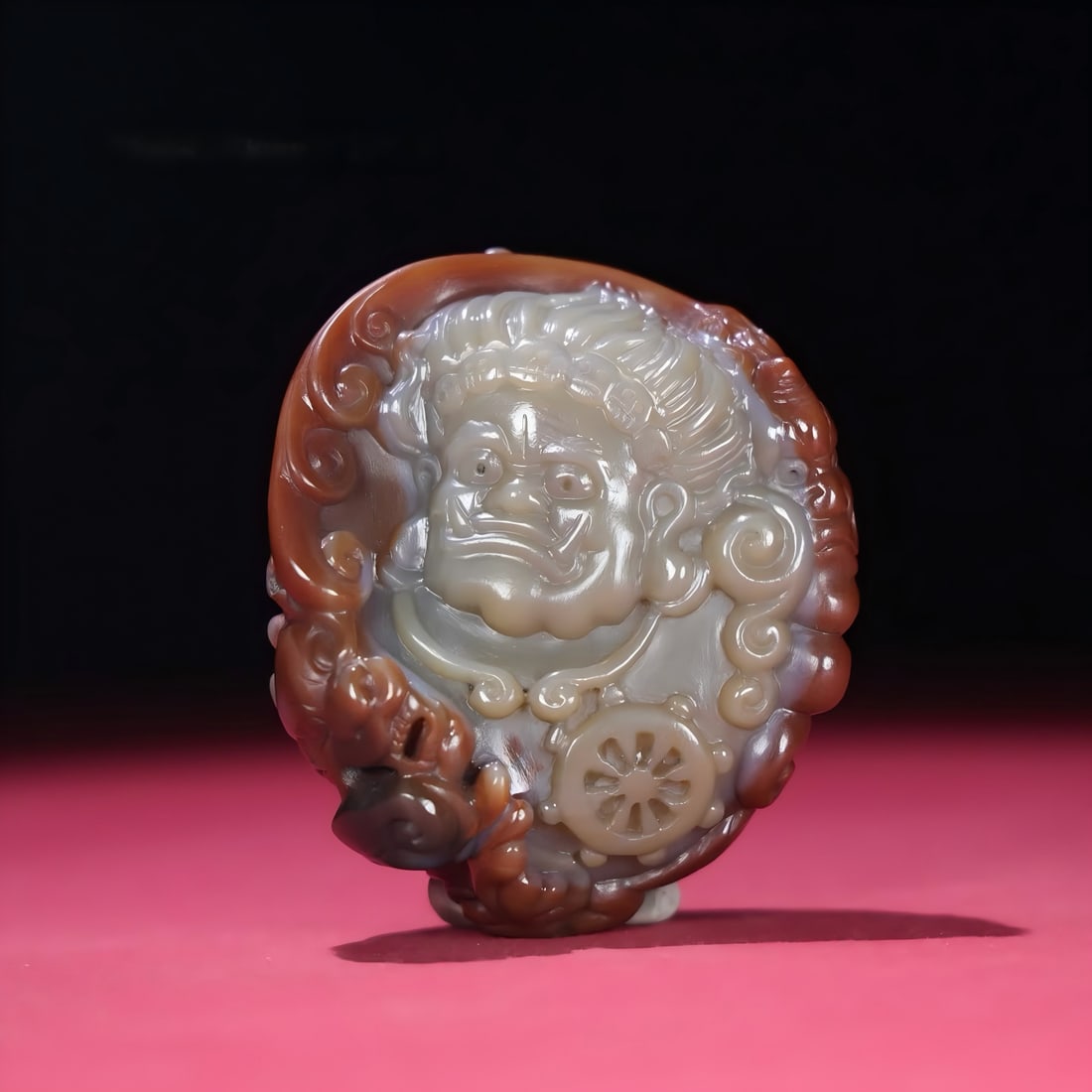 A Qing Dynasty agate cleverly carved Tibetan Buddha handle (1 of 9)