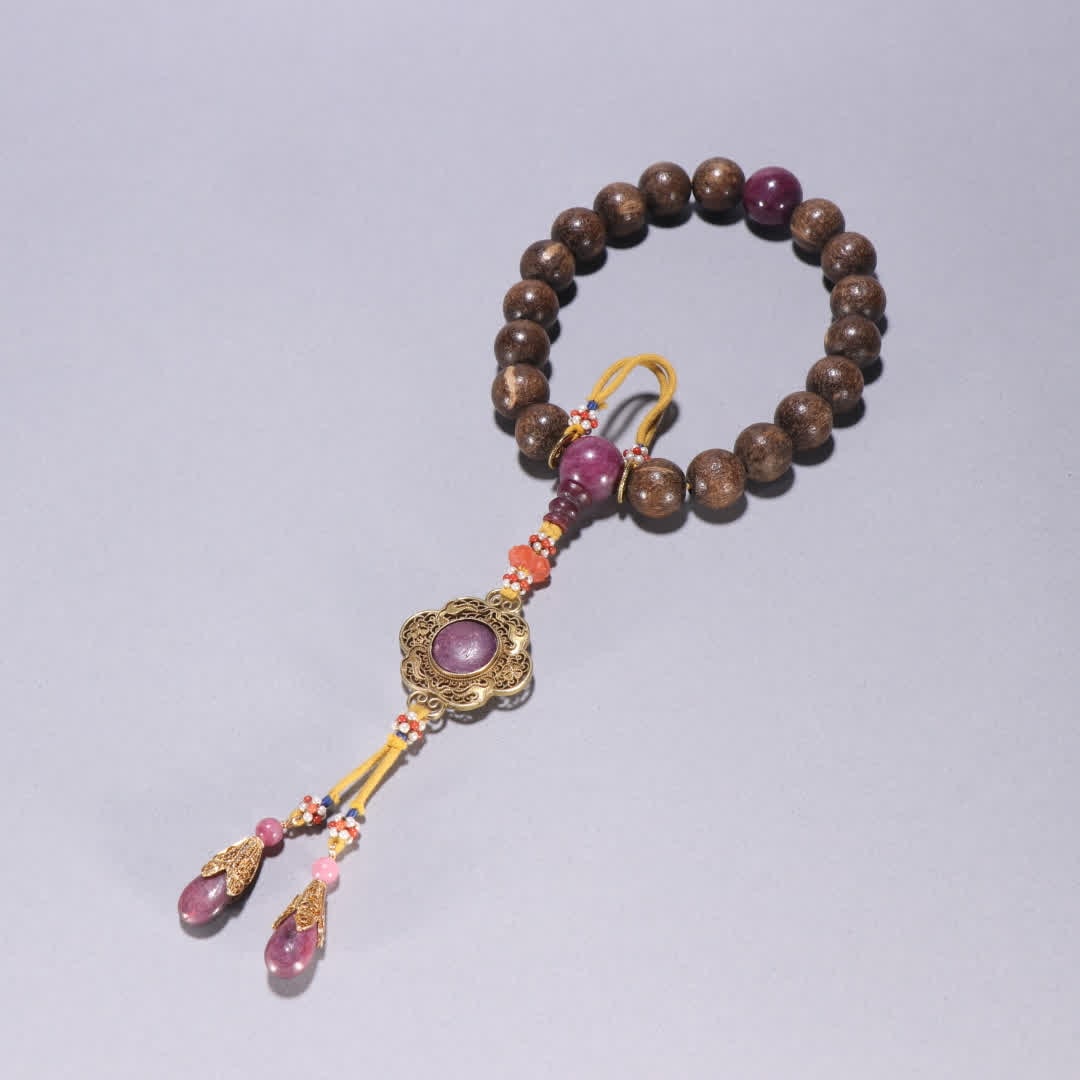 A piece of Qing Dynasty agarwood eighteen hands: Qing Dynasty agarwood eighteen sons held SIZE: Bead diameter 1.5cm W: 80g (The Dimensions Of All Batches Are Manually Measured.If You Need More Detailed Information, Please Contact Our Customer Servic