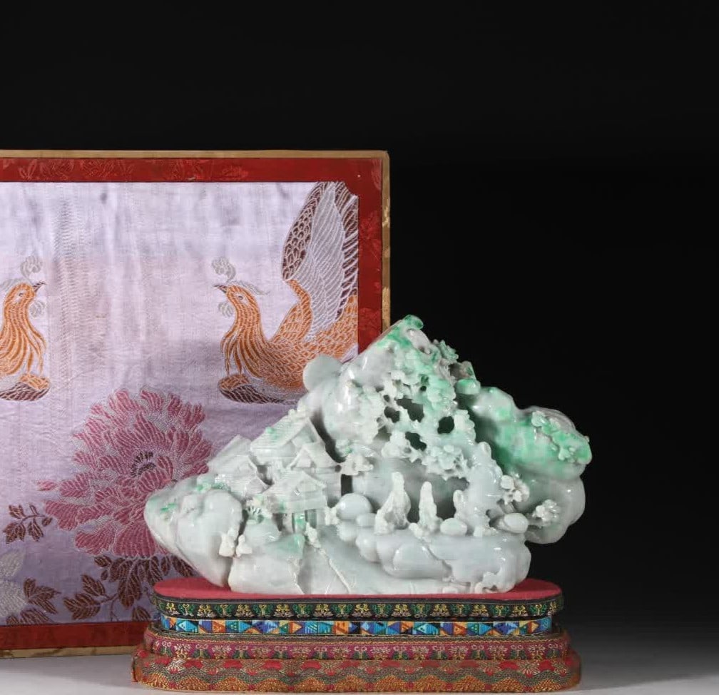 A Qing Dynasty jade "Panasonic Party" ornament: Qing Dynasty jade "Panasonic Party" ornament SIZE: W:6.4kg H:18cm W:29cm (The Dimensions Of All Batches Are Manually Measured.If You Need More Detailed Information, Please Contact Our Customer Service