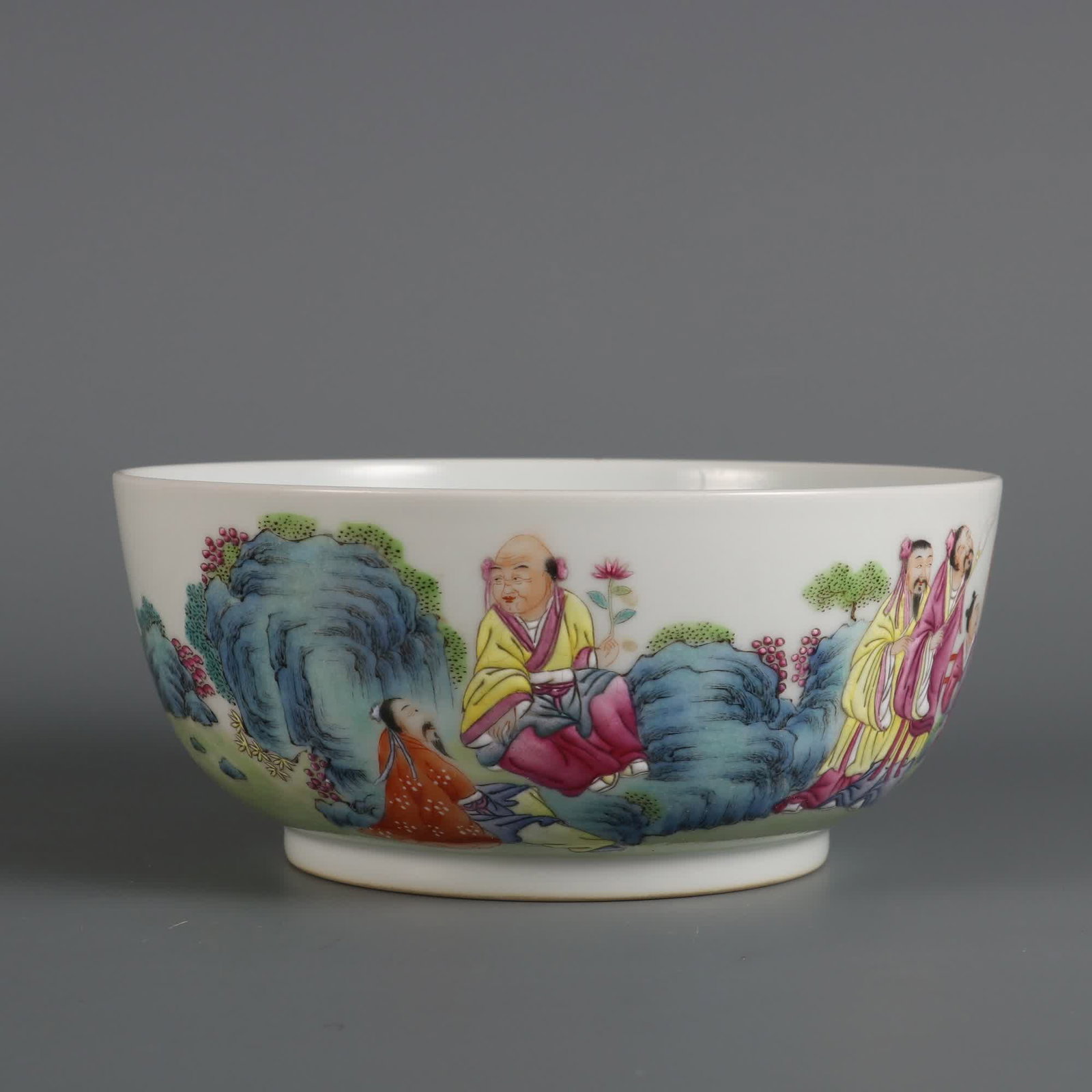 A Qing Dynasty Yongzheng year pastel blessing in front of the eyes (1 of 9)