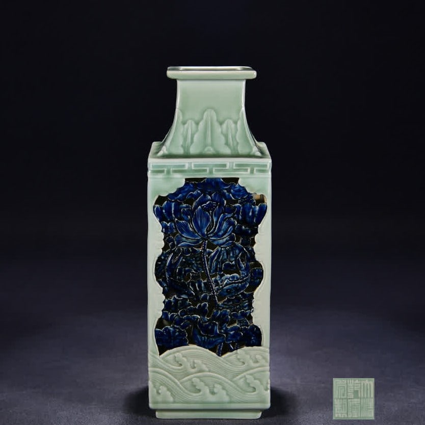 A Qing Dynasty Qianlong bean celadon transparent carved blue and white flower pattern square bottle: Qing Dynasty Qianlong bean celadon transparent carved blue and white flower pattern square bottle SIZE: H:39cm W:14cm (The Dimensions Of All Batches Are Manually Measured.If You Need More Detailed Inf