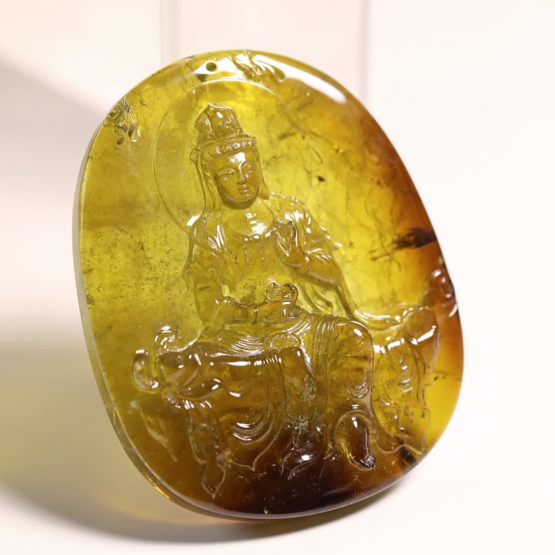A piece of Qing Dynasty yellow tourmaline water moon Guanyin (1 of 8)