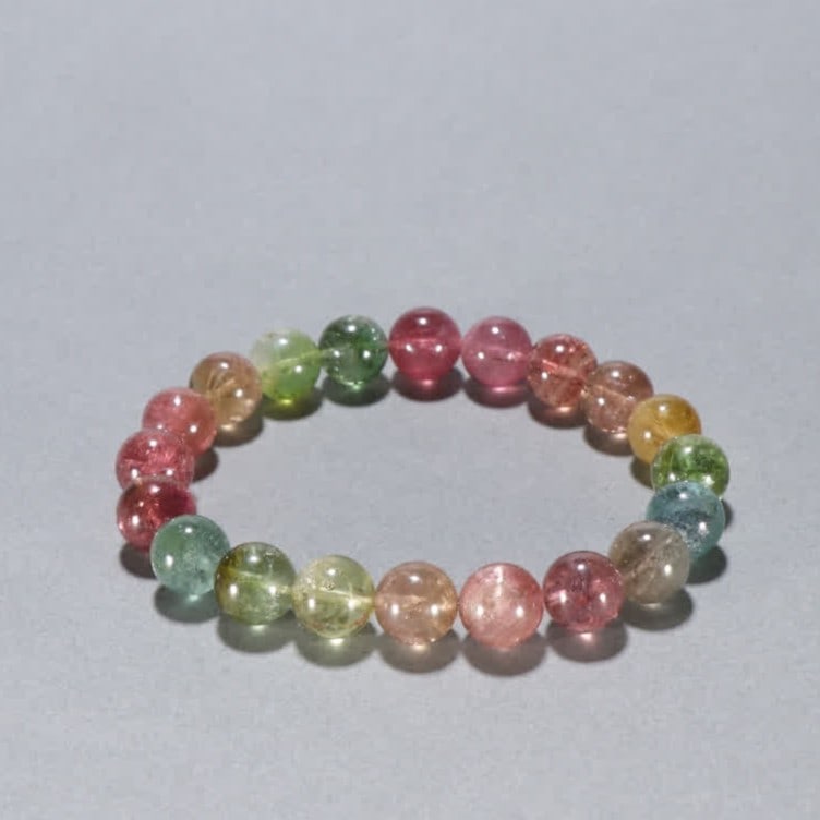 A Qing Dynasty tourmaline bracelet (1 of 9)