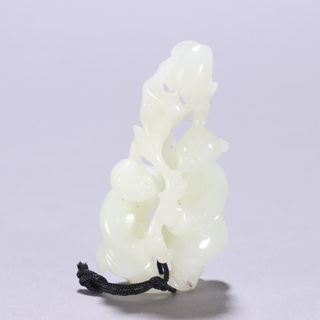 A Qing Dynasty Hetian jade boy birthday carving: Qing Dynasty Hetian jade boy birthday carving SIZE: H:7.1cm W:3.7cm W:55.4g (The Dimensions Of All Batches Are Manually Measured.If You Need More Detailed Information, Please Contact Our Customer