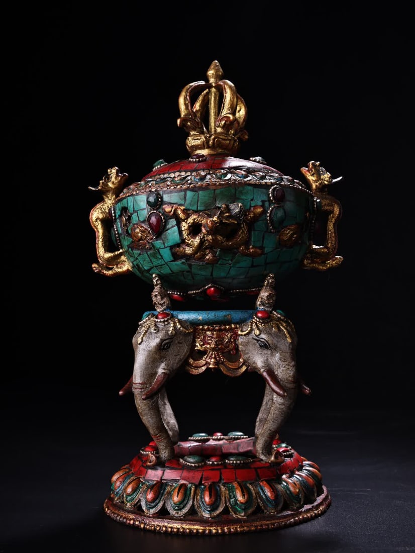 A Qing Dynasty copper-inlaid gemstone painted gold-painted incense burner: Qing Dynasty copper-inlaid gemstone painted gold-painted incense burner SIZE: W:1456g H:24cm W:11cm (The Dimensions Of All Batches Are Manually Measured.If You Need More Detailed Information, Please C