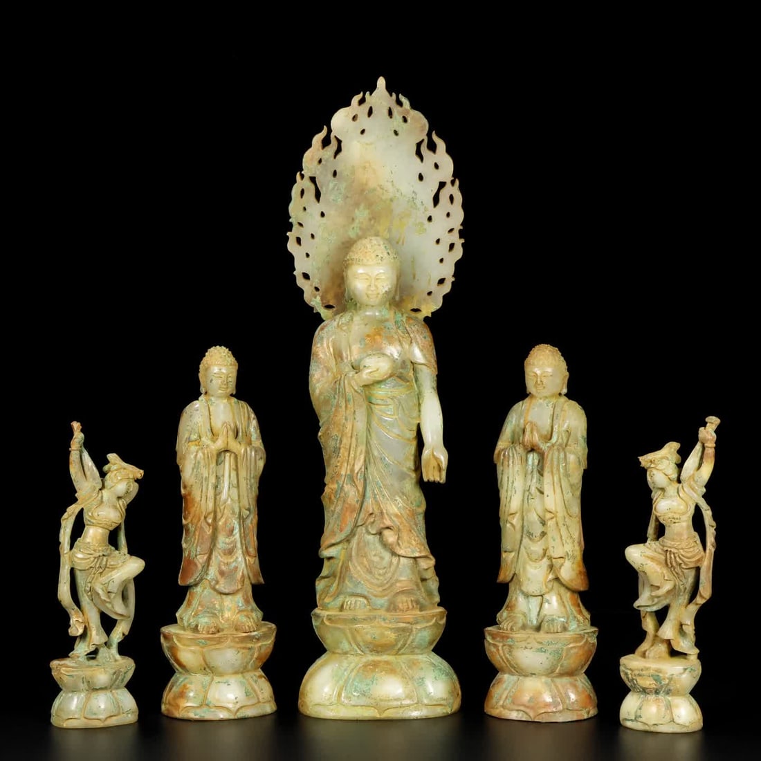 A set of Han Dynasty jade Buddha statues: Han Dynasty jade Buddha statue SIZE: Large L: 7cm W: 5cm H: 28cm Small L: 3.5cm W: 2.5cm H: 13cm Set Total W: 1820g (The Dimensions Of All Batches Are Manually Measured.If You Need More Detailed Infor