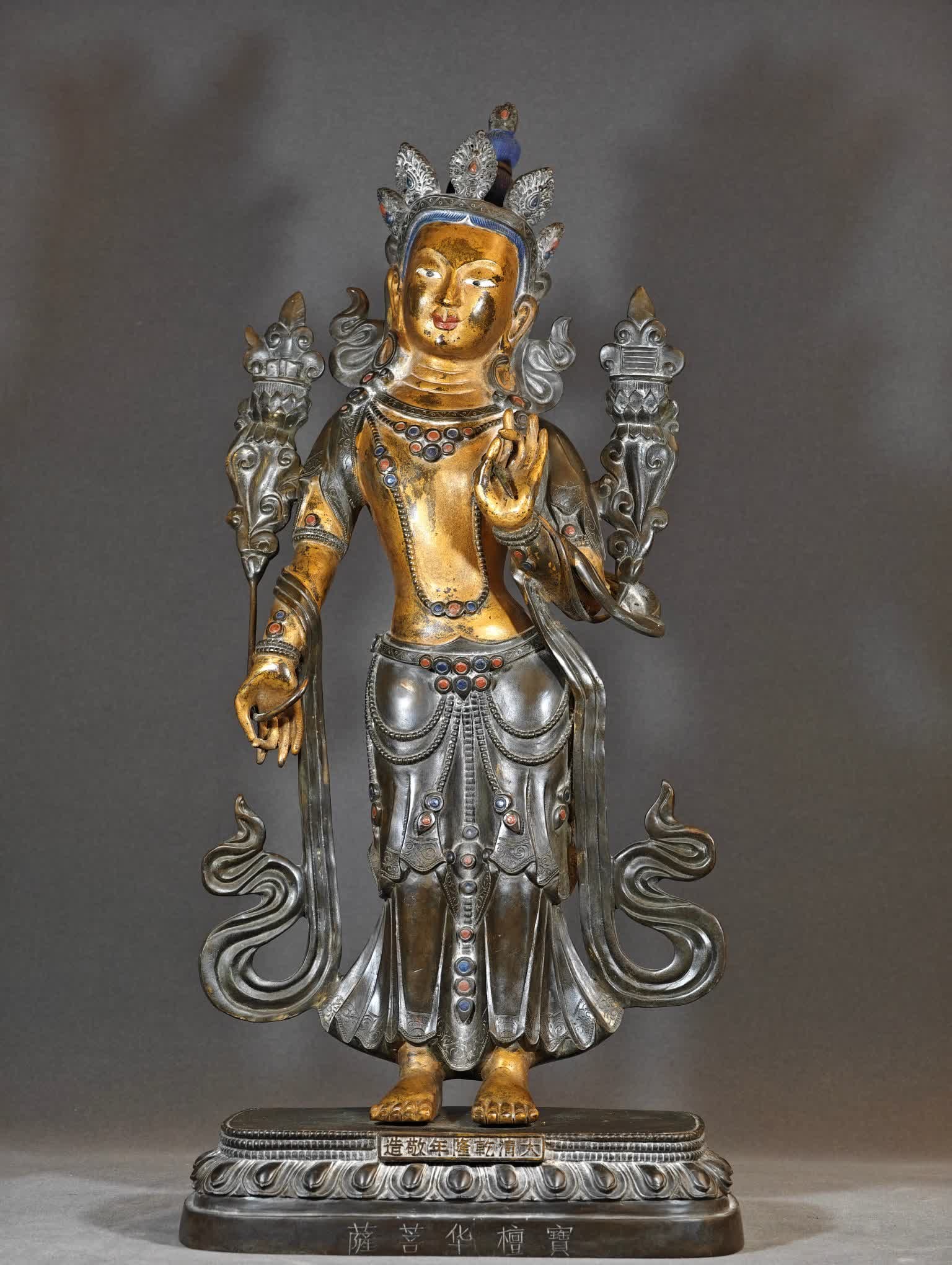 A statue of a Tibetan bronze Bodhisattva in the Qing Dynasty: Qing Dynasty Tibetan bronze Bodhisattva statue SIZE: H:49.2cm W:24cm W:8kg (The Dimensions Of All Batches Are Manually Measured.If You Need More Detailed Information, Please Contact Our Customer Servi