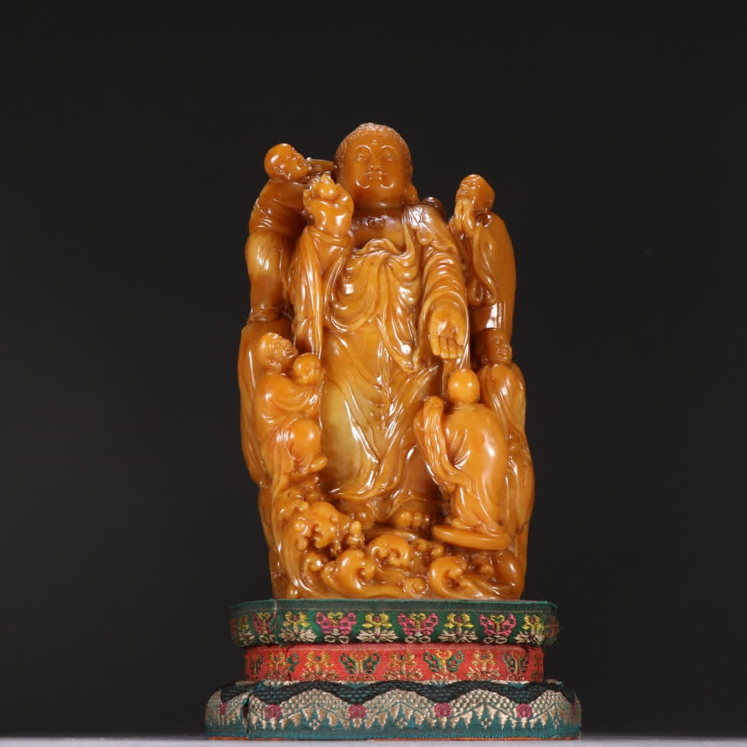 A statue of six boys worshiping Buddha in the Qing Dynasty: Qing Dynasty Tian Huangshi six boys worshipped Buddha and made statues SIZE: H:17.4cm W:9.9cm W:1879.8g (The Dimensions Of All Batches Are Manually Measured.If You Need More Detailed Information, Plea