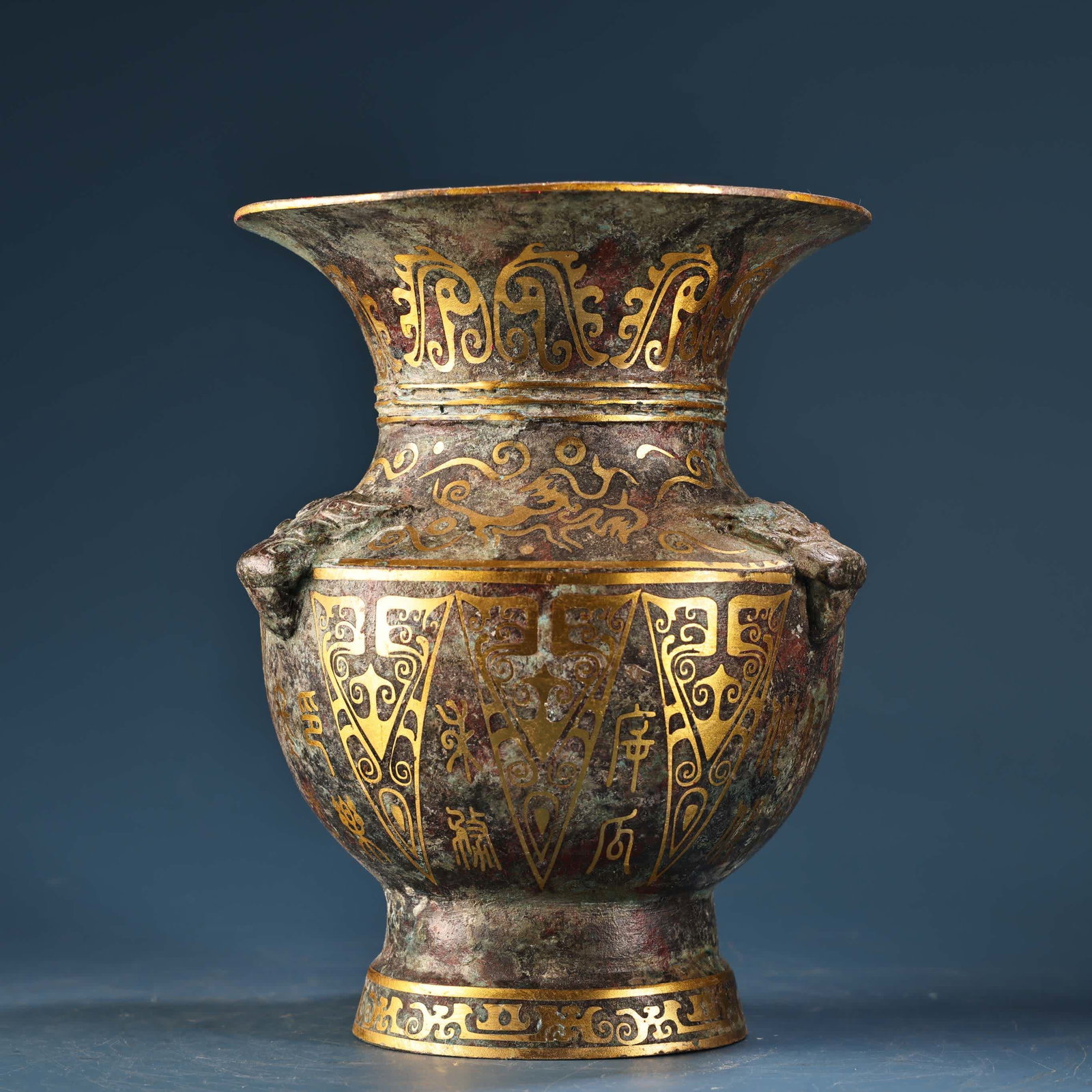 A Han Dynasty Cuojin bronze vase (1 of 13)