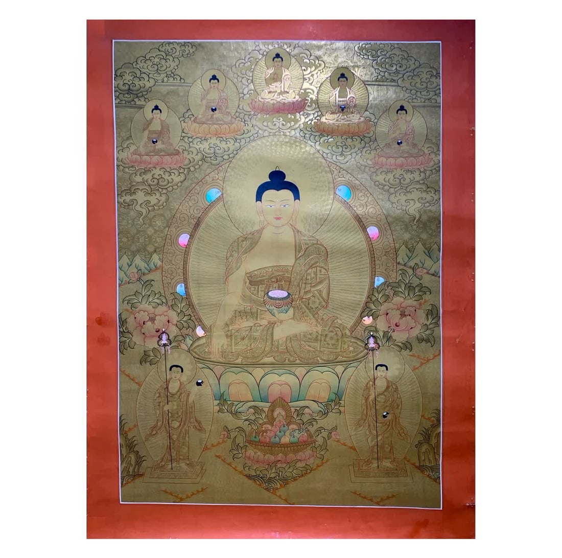 A piece of Qing Dynasty Tibetan natural mineral color pharmacist Buddha gold card natural mineral: Qing Dynasty Tibetan natural mineral color pharmacist Buddha gold card natural mineral pigment gold pure painting SIZE: 79x57cm (The Dimensions Of All Batches Are Manually Measured.If You Need More De