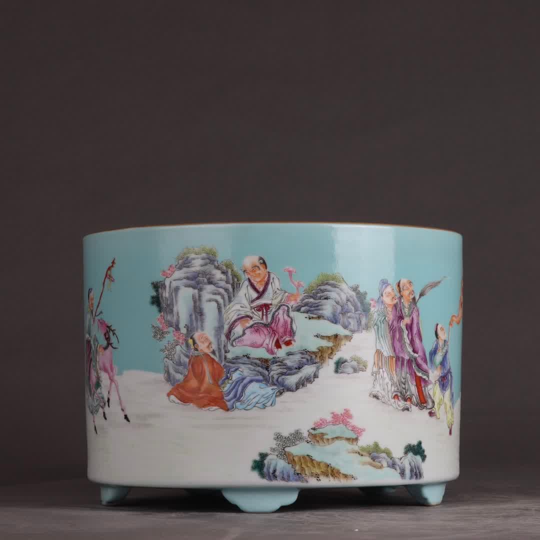 A Qing Dynasty Yongzheng turquoise green background pastel character pen holder: Qing Dynasty Yongzheng turquoise green space pastel character pen holder SIZE: H:13.7cm D:20cm (The Dimensions Of All Batches Are Manually Measured.If You Need More Detailed Information, Please Contac