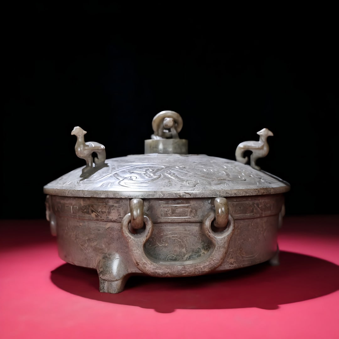 A Han Dynasty jade living ring dragon and phoenix auspicious wine vessel (1 of 9)