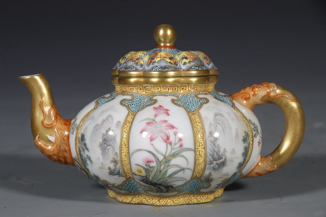 A Qing Dynasty Qianlong enamel colored melon Ling-shaped teapot (1 of 9)