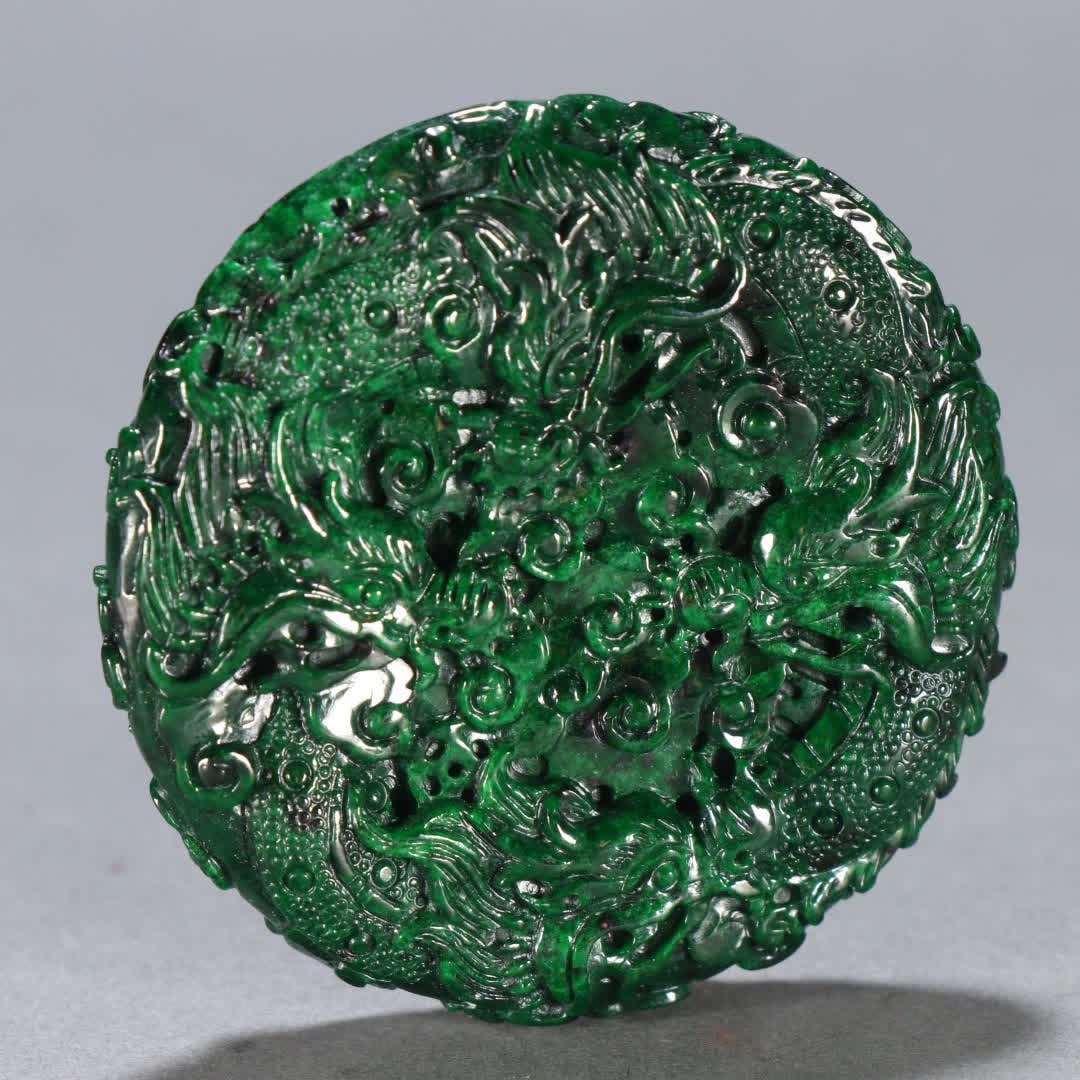 A jade dragon pattern hanging - 2