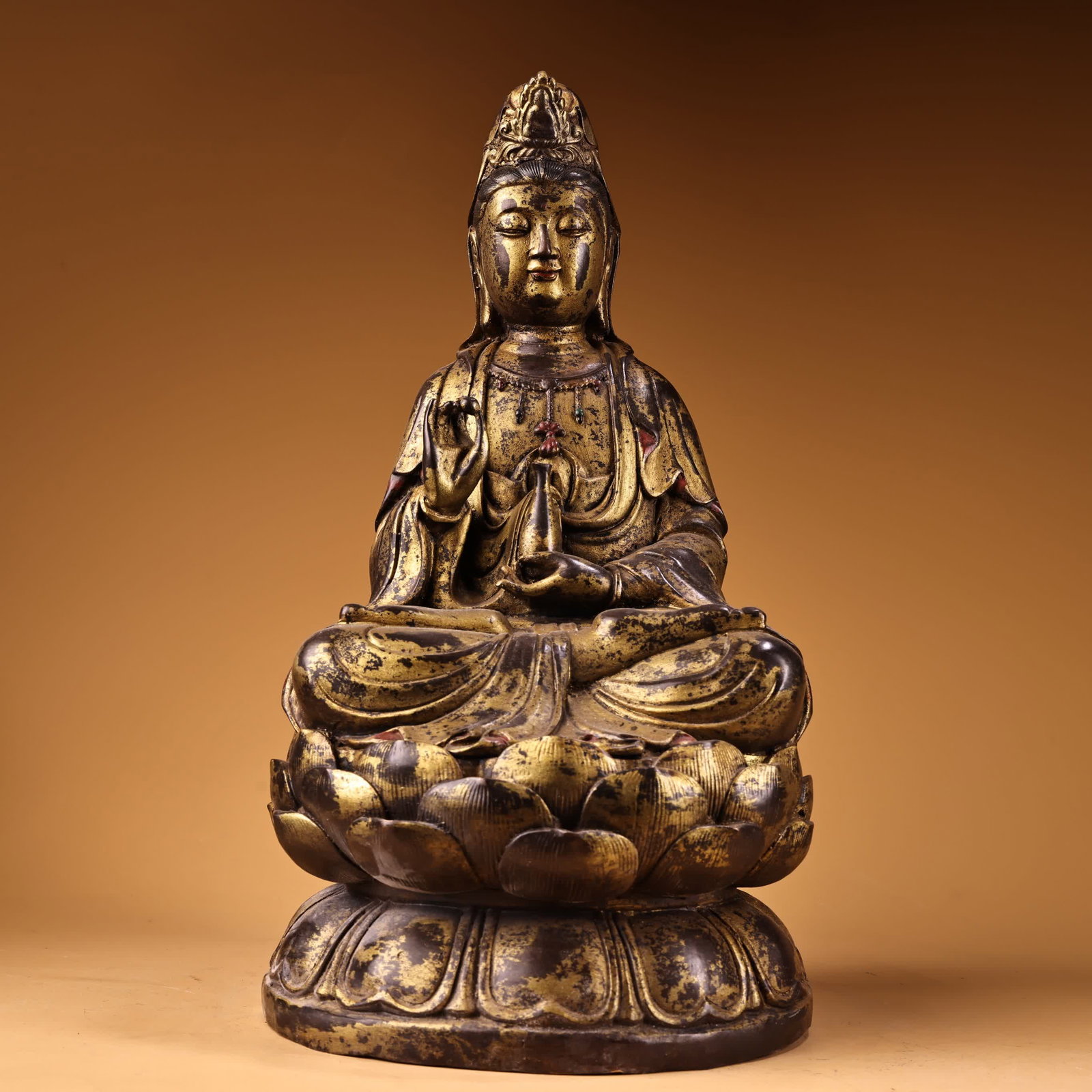 A Qing Dynasty copper clay gold Guanyin Bodhisattva Buddha statue (1 of 10)