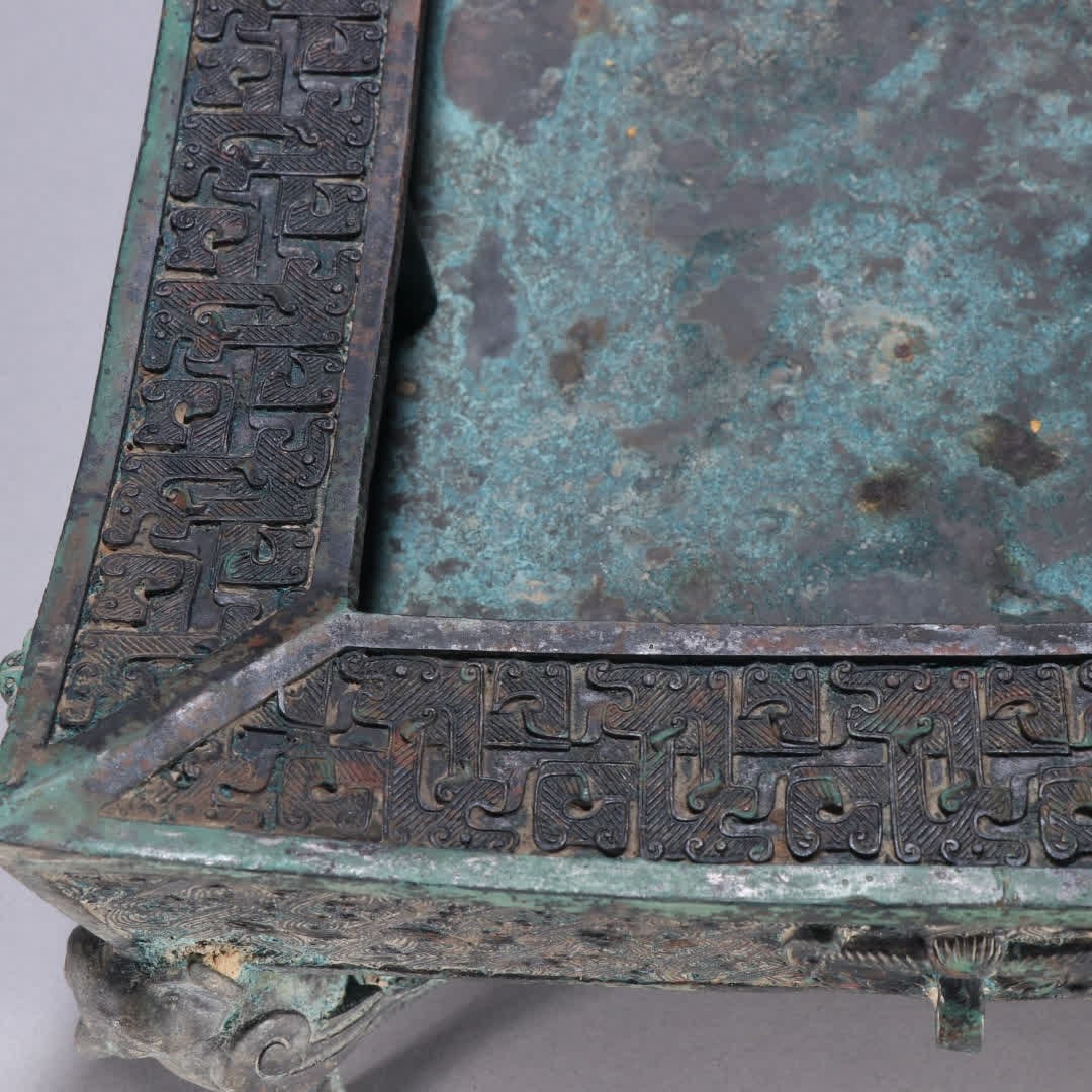 A bronze gluttonous pattern square stove - 2