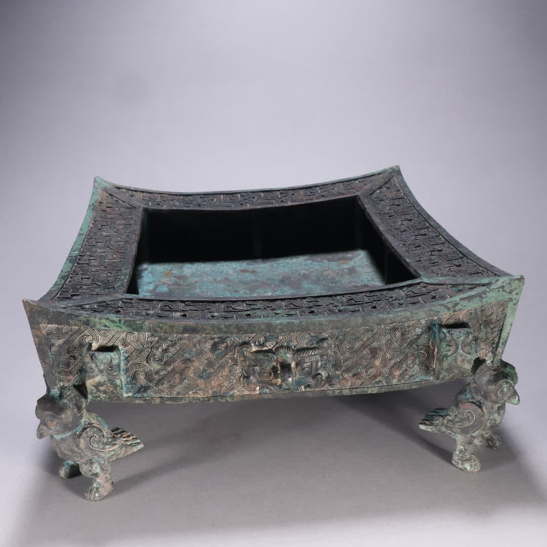 A bronze gluttonous pattern square stove - 6