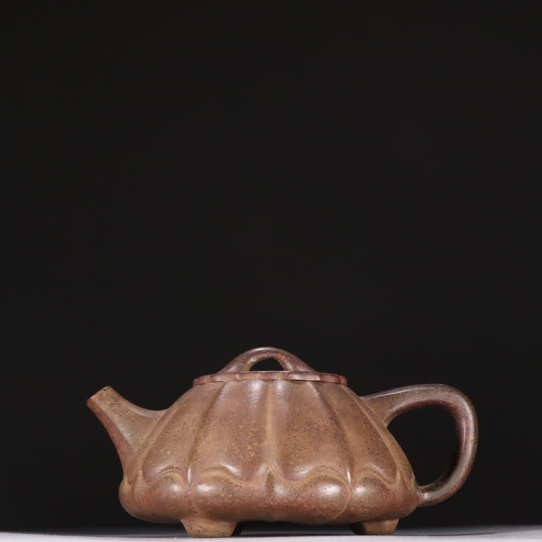 A Wu Yungen purple sand melon ridge teapot (1 of 9)