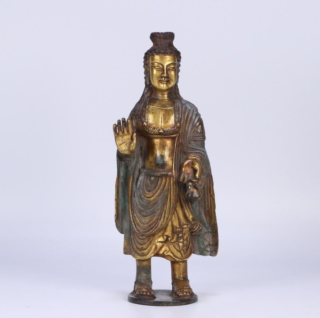 A statue of a bronze gilt Bodhisattva in the Western Jin Dynasty (1 of 9)