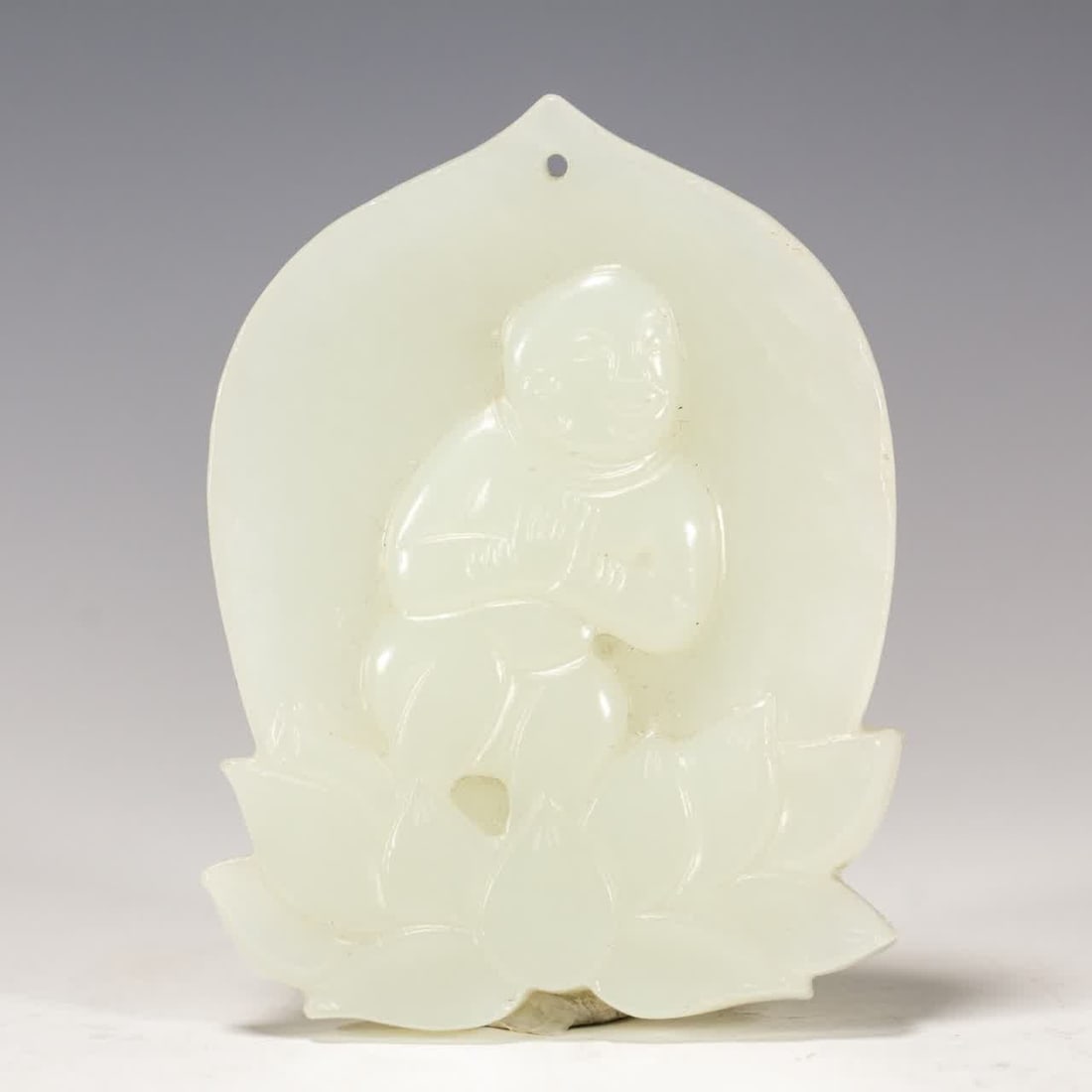 A Qing Dynasty Hetian jade boy brand: Qing Dynasty Hetian jade boy brand SIZE: L:6cm W:4.5cm W:40g (The Dimensions Of All Batches Are Manually Measured.If You Need More Detailed Information, Please Contact Our Customer Service Before Bidd