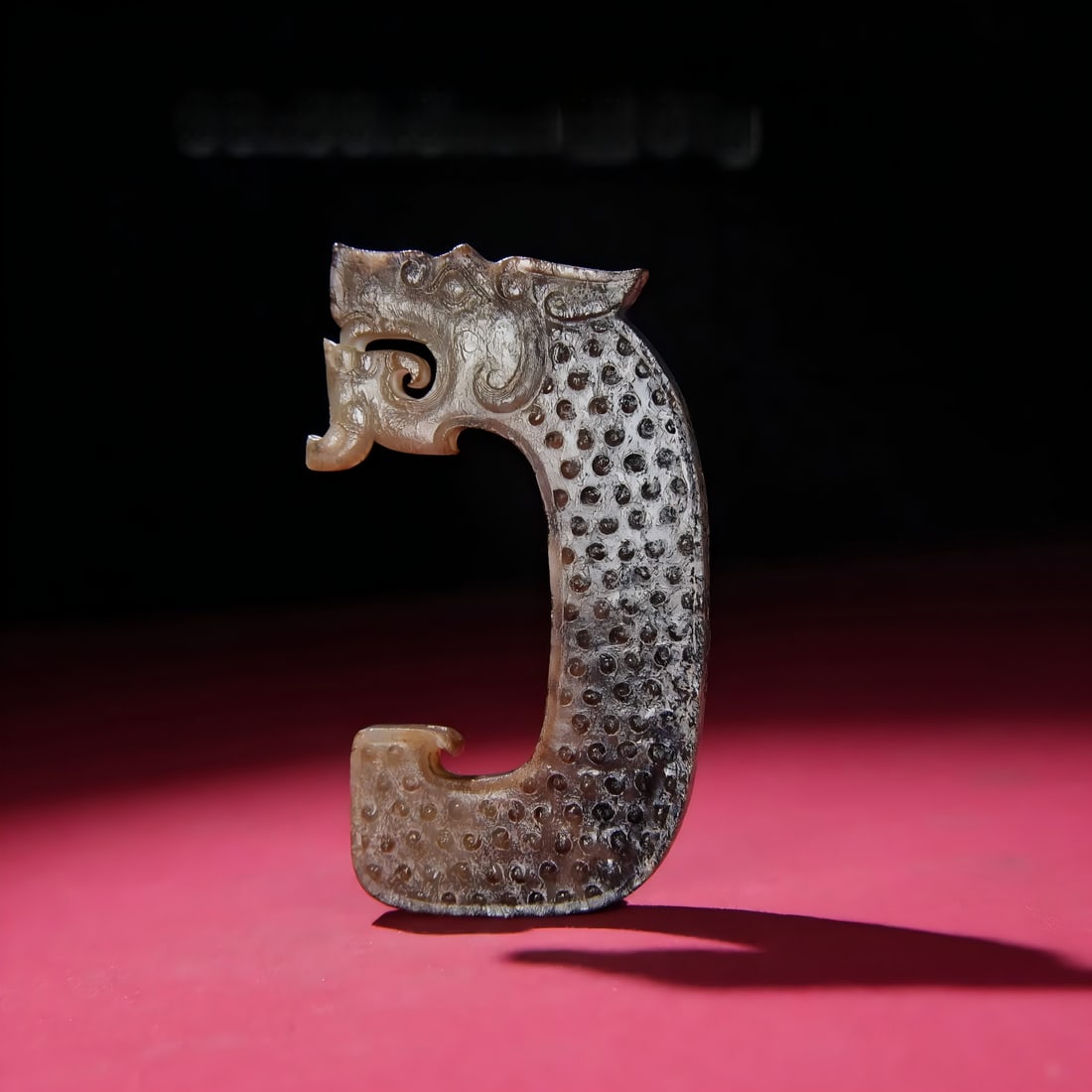 A Han Dynasty jade seed dragon pendant: Han Dynasty jade seed material dragon pendant SIZE: 96x56x6mm W:61g (The Dimensions Of All Batches Are Manually Measured.If You Need More Detailed Information, Please Contact Our Customer Service Befo