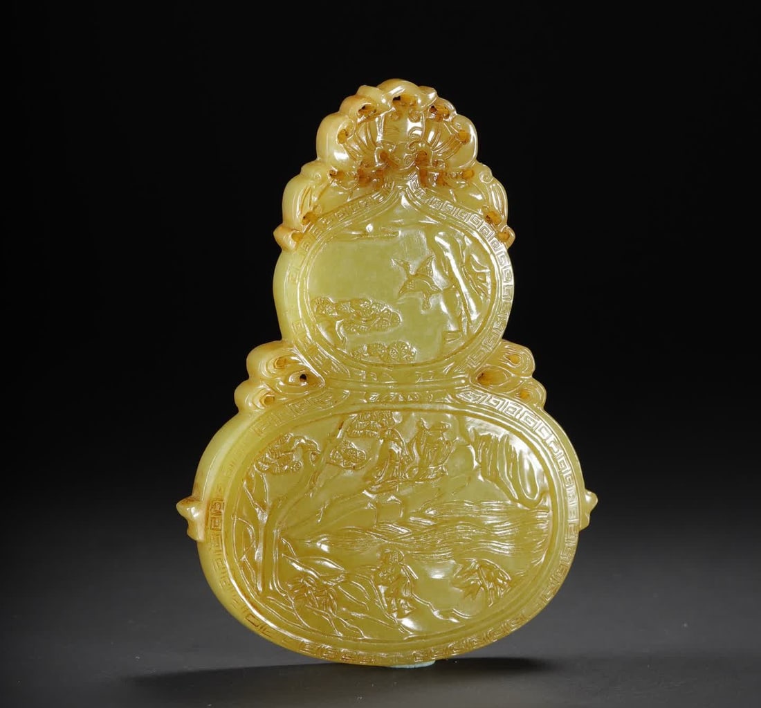 A Qing Dynasty Hetian topaz gourd card: Qing Dynasty Hetian topaz gourd brand SIZE: 9.2x6.8x0.8cm W:71.7g (The Dimensions Of All Batches Are Manually Measured.If You Need More Detailed Information, Please Contact Our Customer Service Before