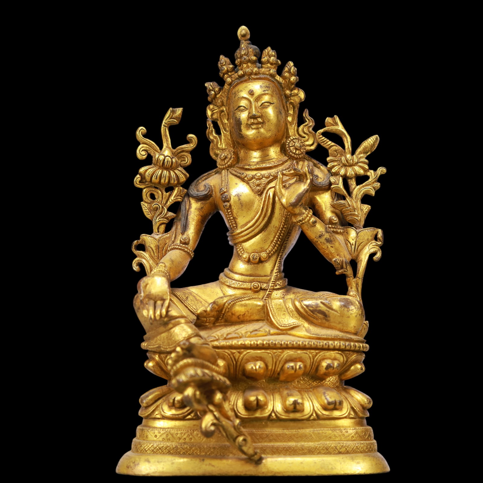 An Exquisite Gilt Bronze Statue of Tara (1 of 8)