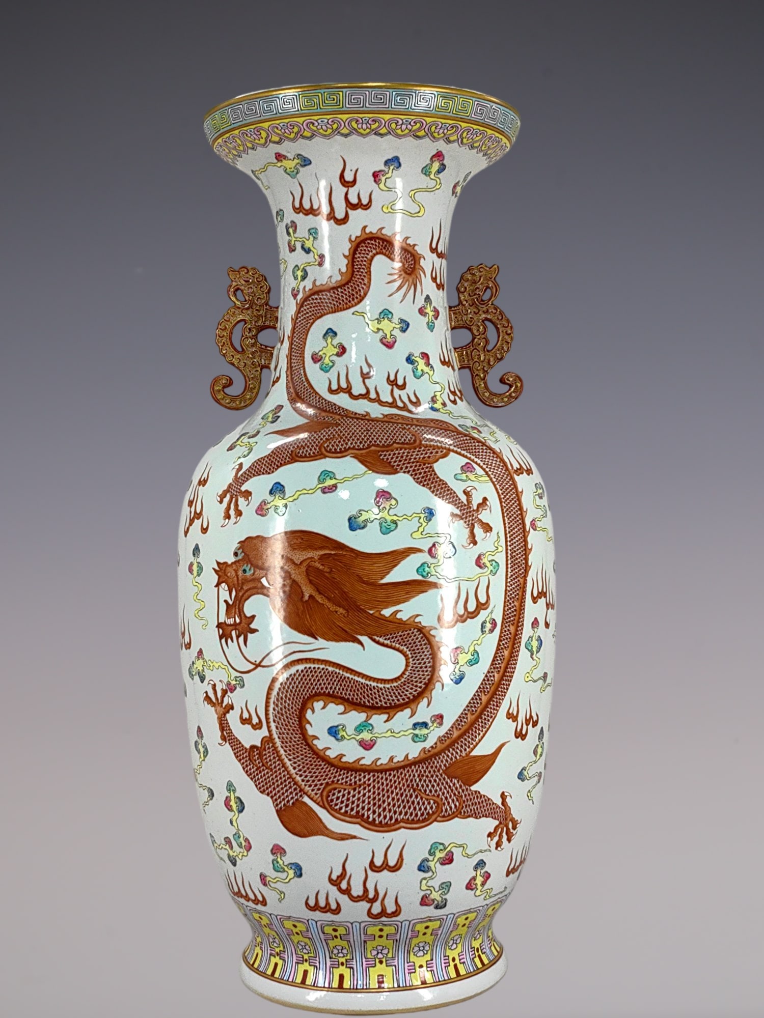 An Exquisite Famille-Rose Dragon and Phoenix Pattern Double-Ears Vase: An Exquisite Famille-Rose Dragon and Phoenix Pattern Double-Ears Vase Qing Dynasty, China Guangxu Six-character Mark Size:64cmx27cm (The Dimensions Of All Batches Are Manually Measured.If You Need Mor